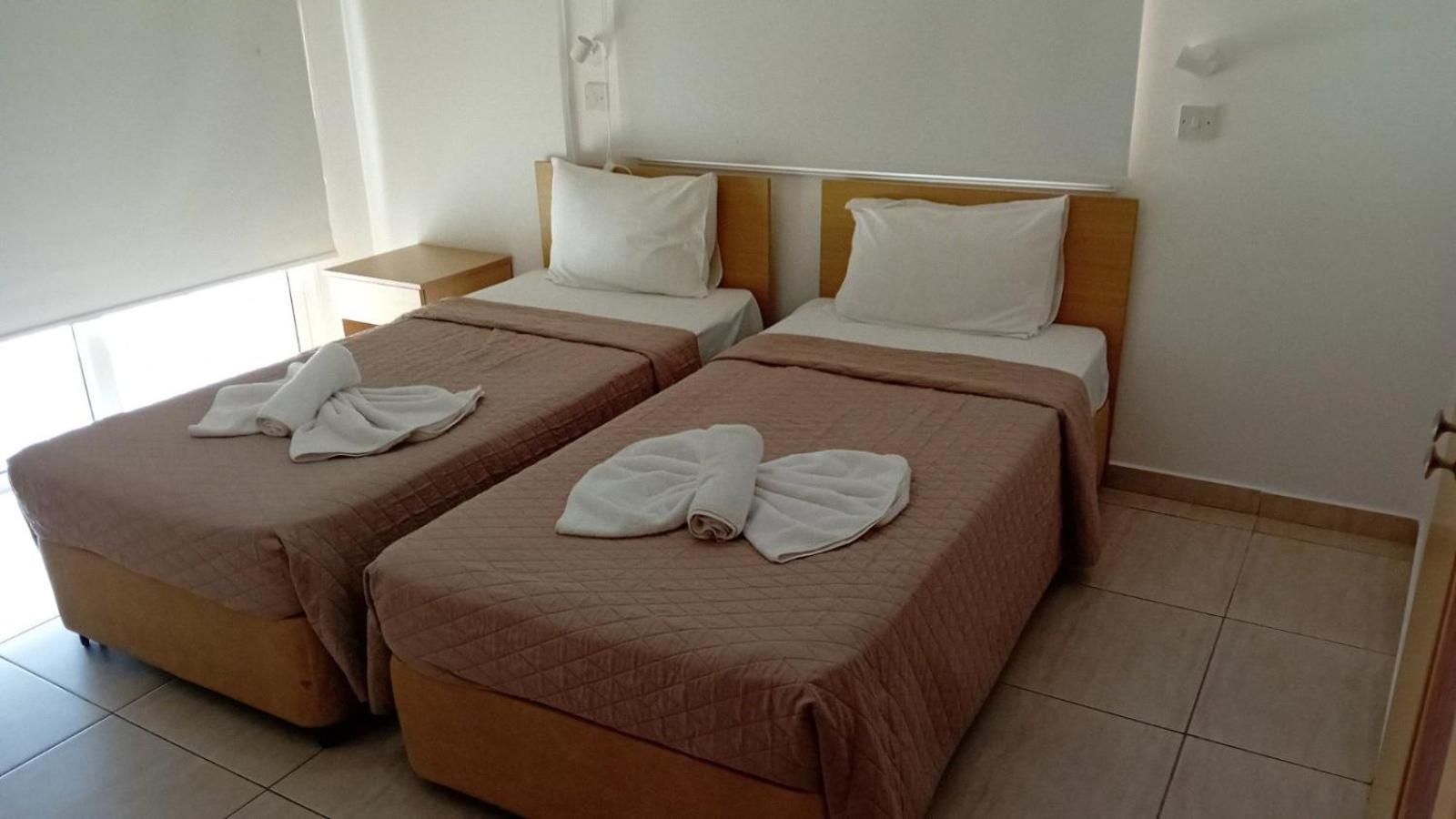 Napa Charles Apts Айя-Напа Экстерьер фото